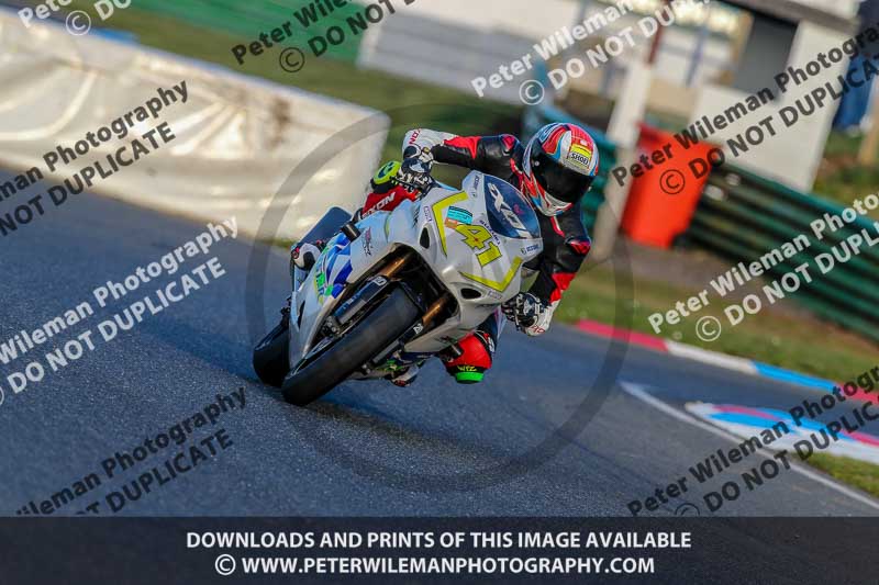 PJM Wedding Photography;enduro digital images;event digital images;eventdigitalimages;mallory park;mallory park photographs;mallory park trackday;mallory park trackday photographs;no limits trackdays;peter wileman photography;racing digital images;trackday digital images;trackday photos